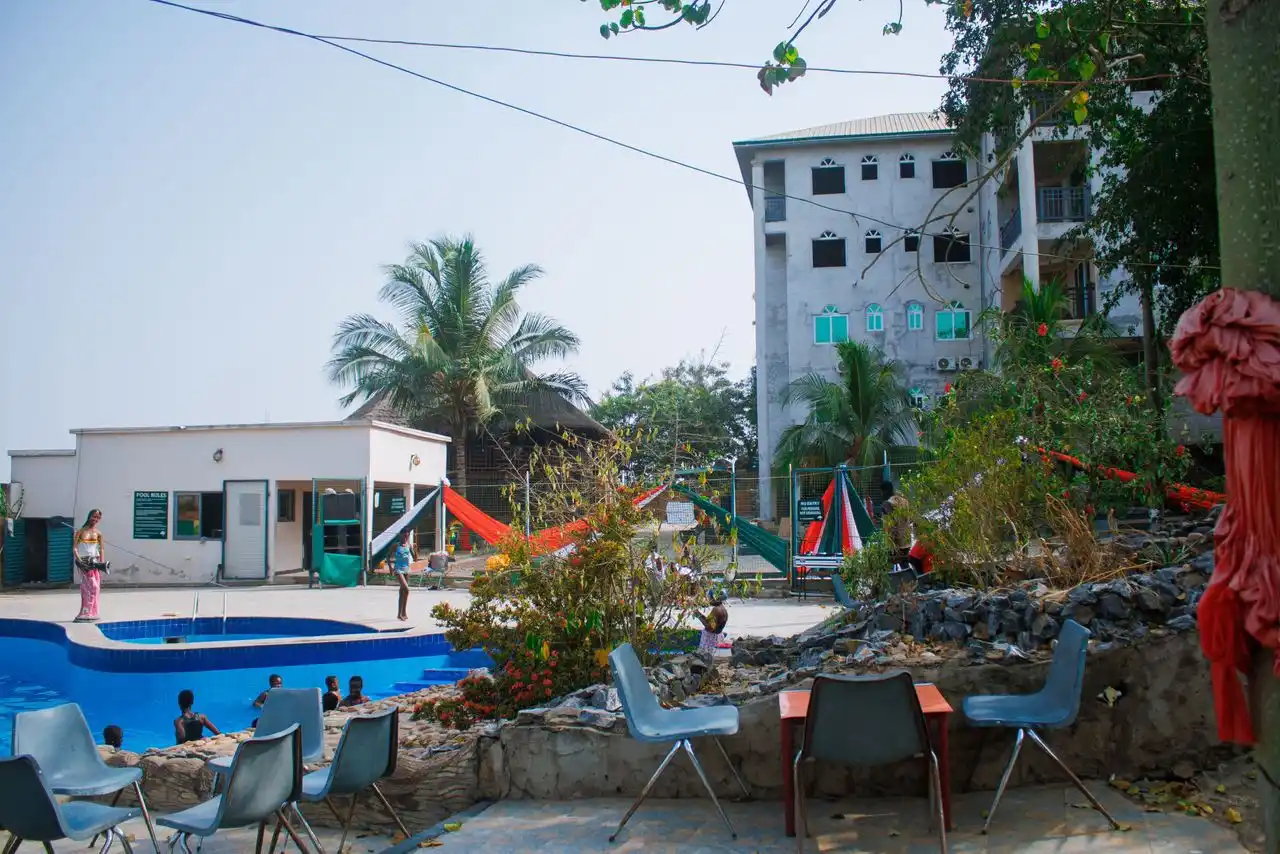 Photo of Swimming Pool Garden-Style Area 2